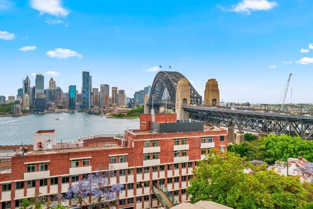 Apartment Bridge View 2 Bed Apt At Kirribilli