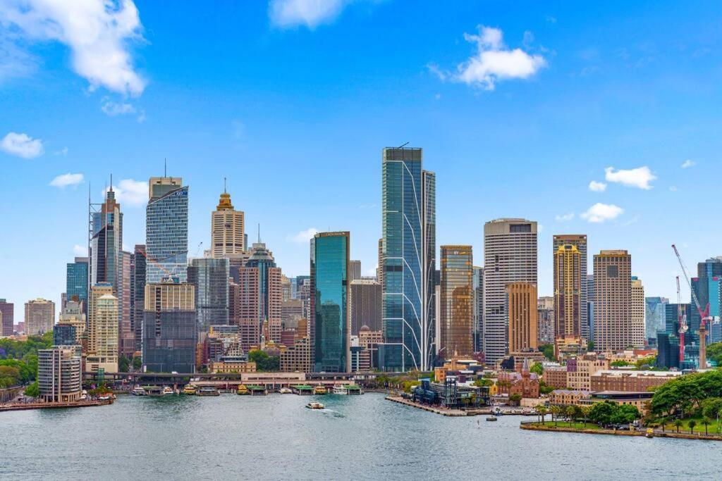 Apartment Bridge View 2 Bed Apt At Kirribilli Sydney