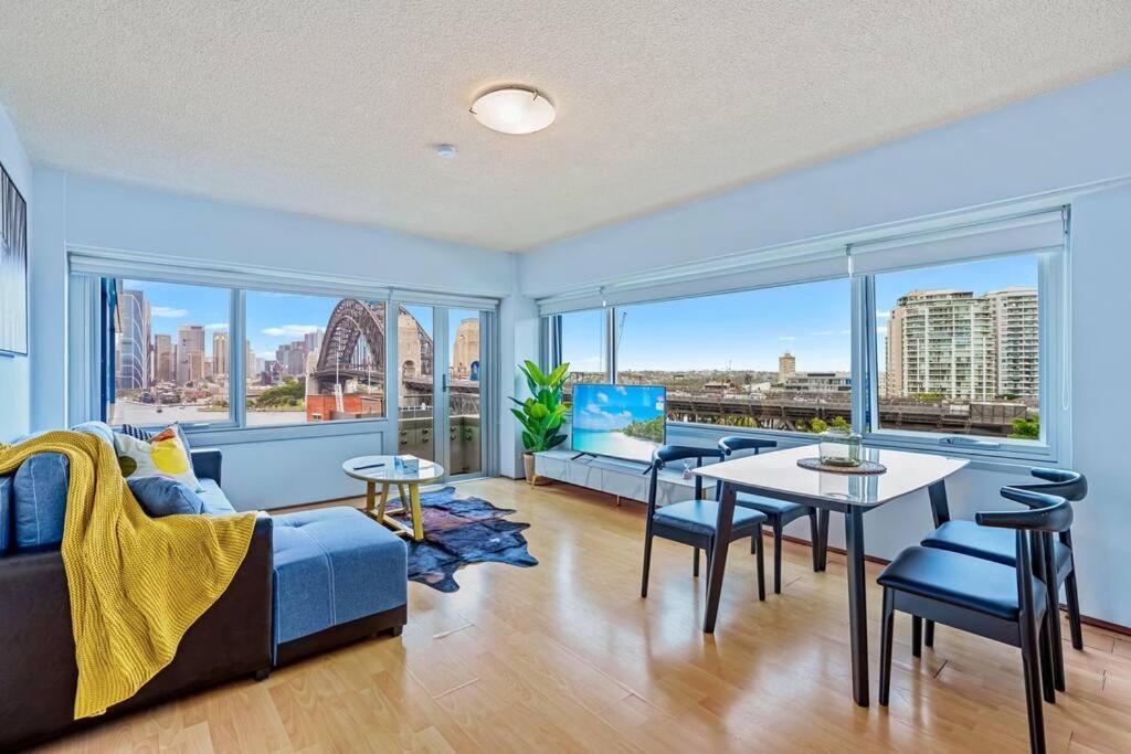 Apartment Bridge View 2 Bed Apt At Kirribilli